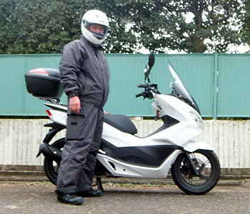 PCX125　GREATRIVERタカヤ商事の作業用防寒着上下（GR-1105,1104）